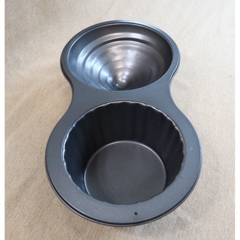 Large Cupcake Baking Pan Non-stick Cast Metal